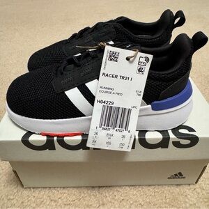 BNIB Adidas Kids Racer TR21 Shoes